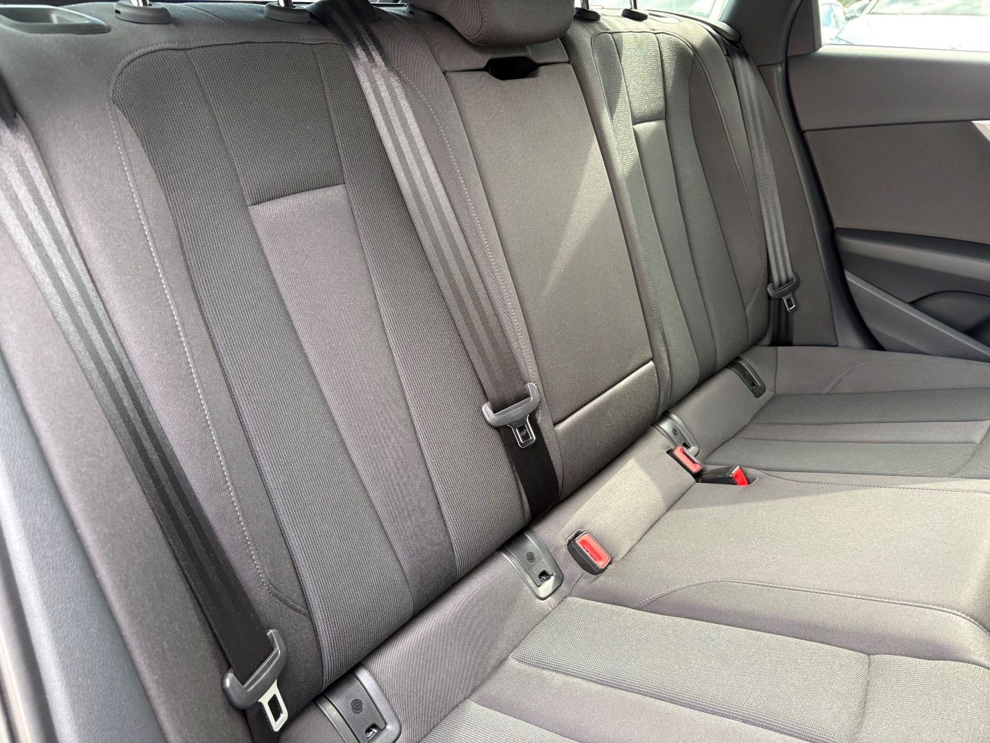 Audi A4 - Bild 8