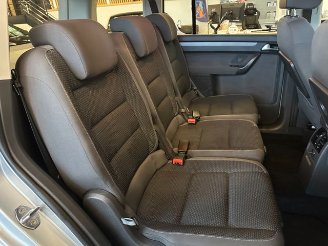 MYAUTOCENTER – Gebraucht- und Jahreswagen mit Werkstattservice in Pfaffenhofen Volkswagen Touran Comfortline BMT *1.HAND*AHK*TEMPO*KLIMA*
