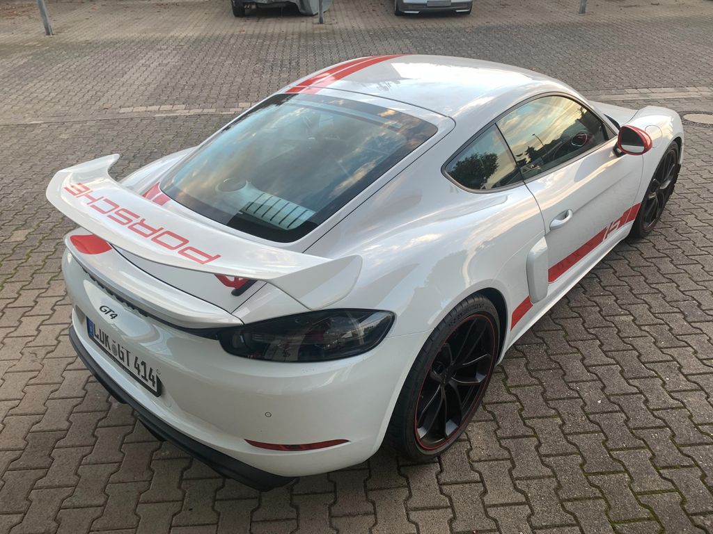 Image of Porsche Cayman