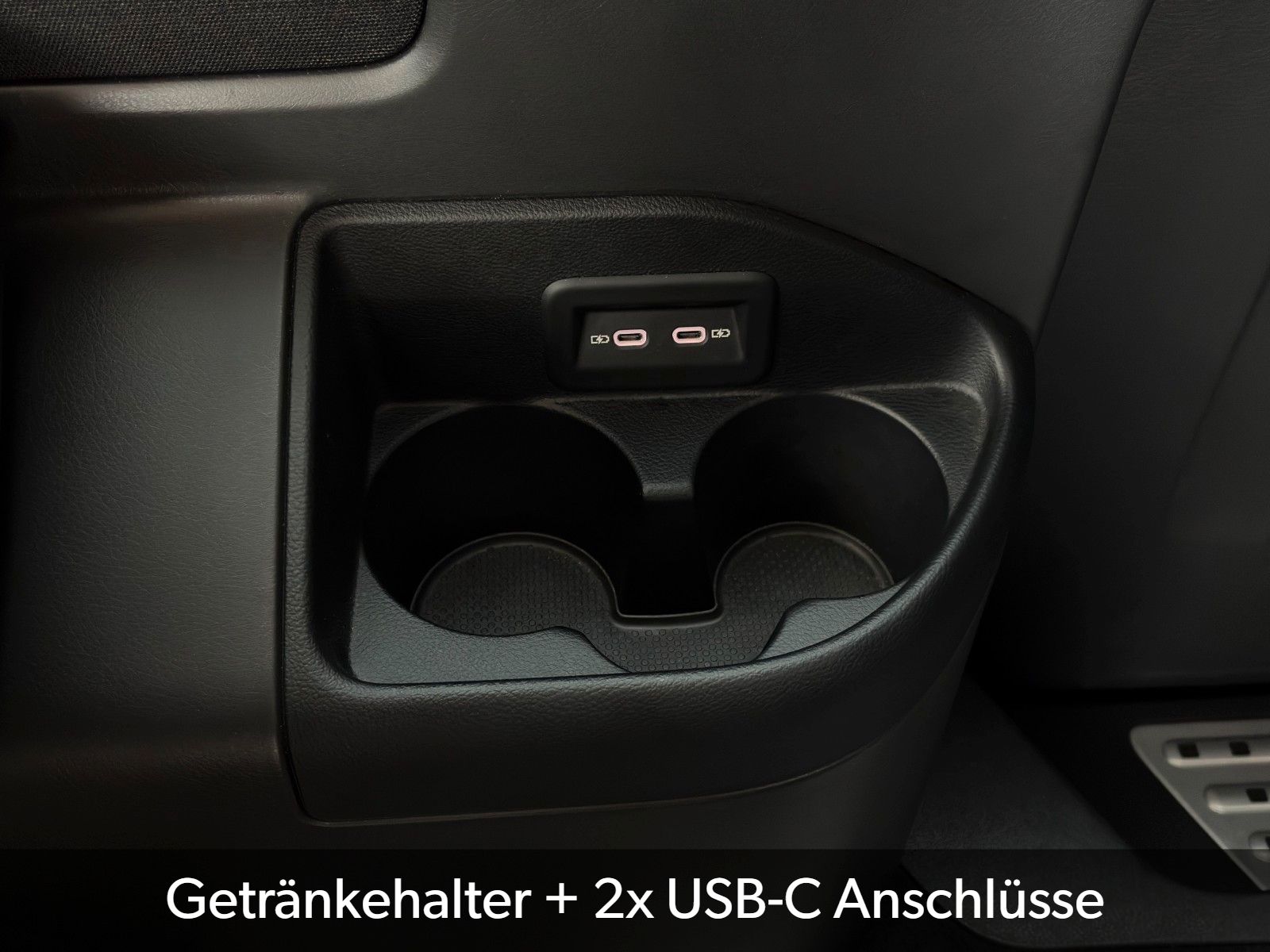 Fahrzeugabbildung Volkswagen T6.1 Multivan Highline Alcan. CAM ACC SHZ 3-Z KL
