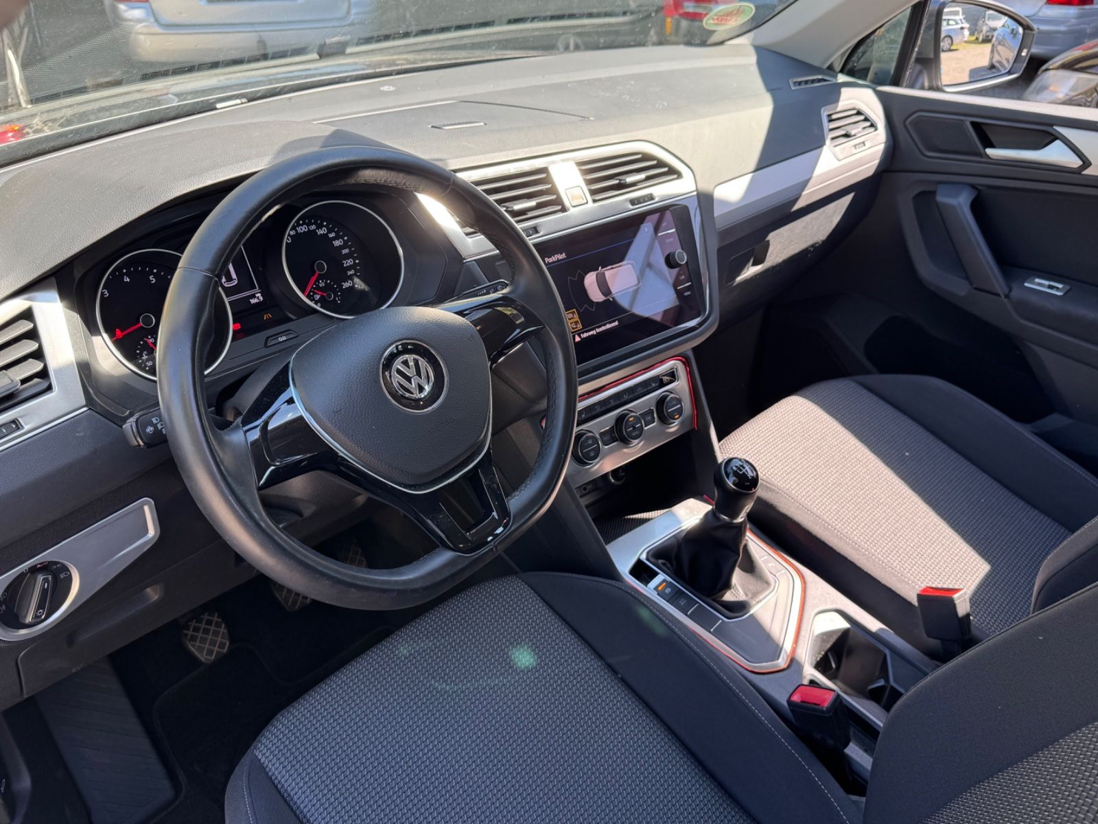 Volkswagen Tiguan Trendline BMT/ 18.827 KM/ SPURHALTE/ foto 9