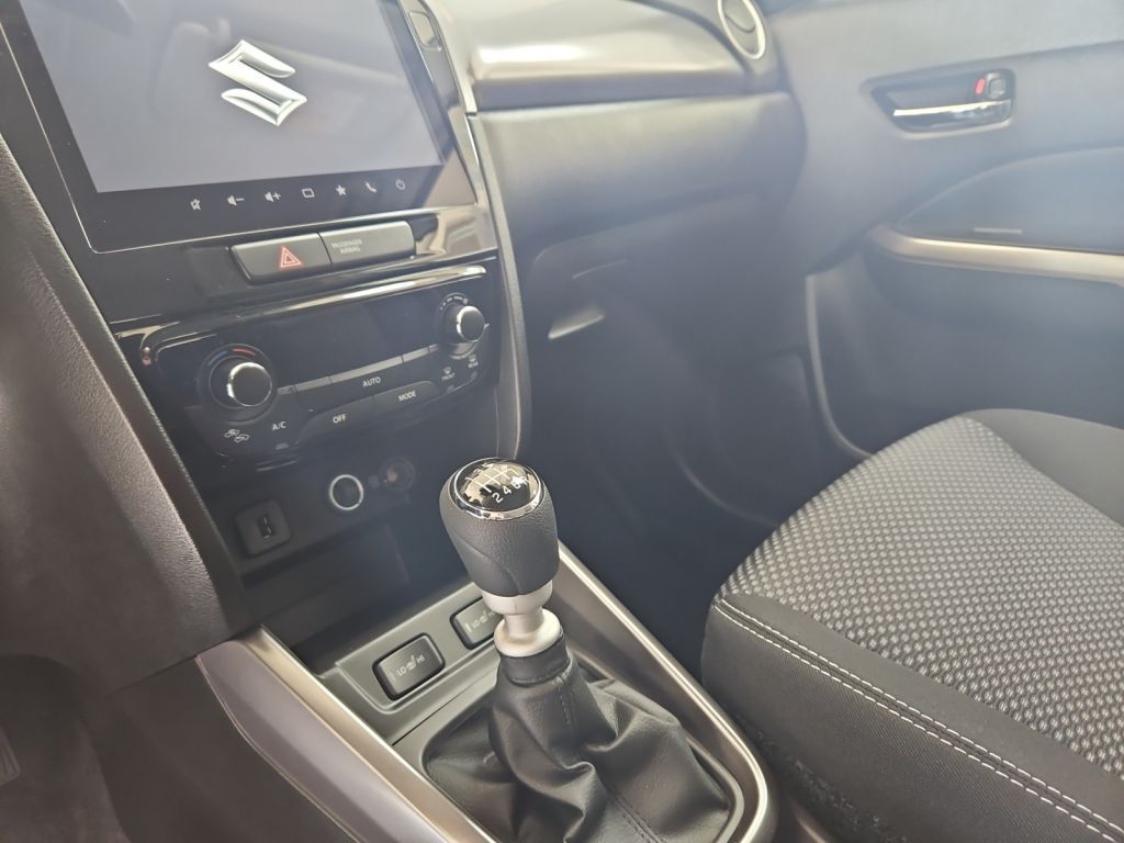 Fahrzeugabbildung Suzuki Vitara 1.4 Comfort LED Navi Sitzheizung DAB+PDC