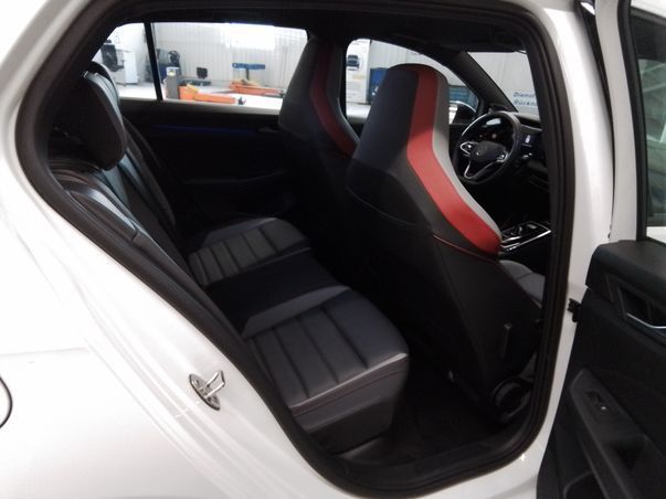 Volkswagen Golf - Bild 8