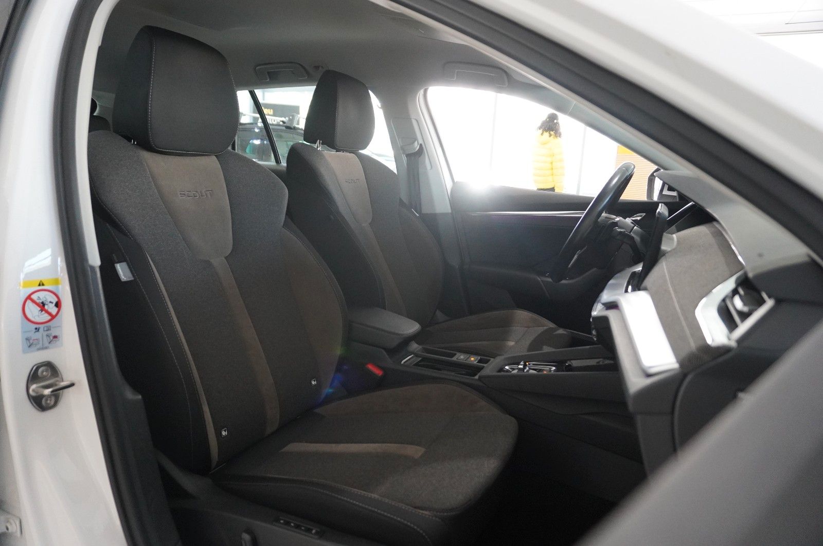 Fahrzeugabbildung SKODA Octavia 2.0D SCOUT 4X4 DSG NAVI/LED/KAMERA/AHK