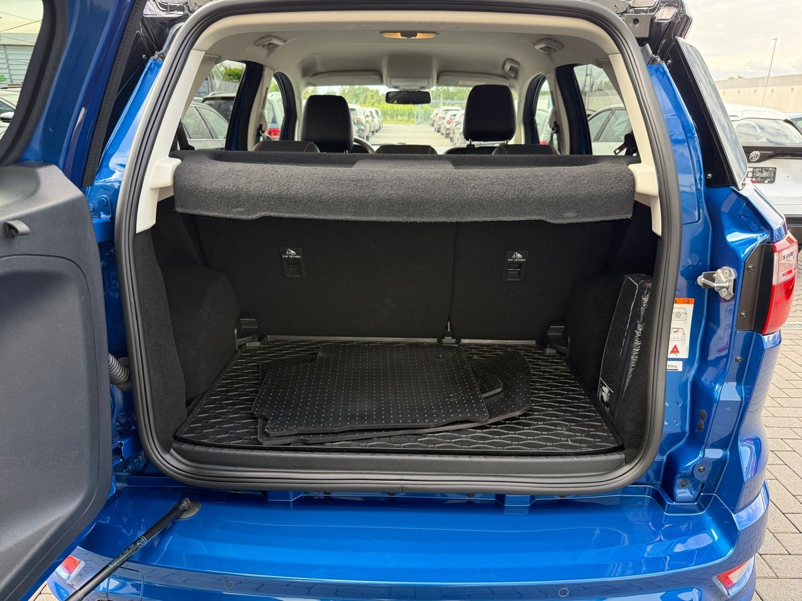 Fahrzeugabbildung Ford EcoSport 1.0 EcoBoost ST-Line RFK 1.HAND TEMPO