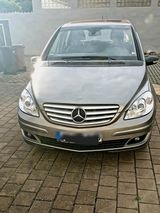Mercedes-Benz Mercedes b150 mit rückfahrkamera tüv 10.2025 - Mercedes-Benz B 150 aus 2006