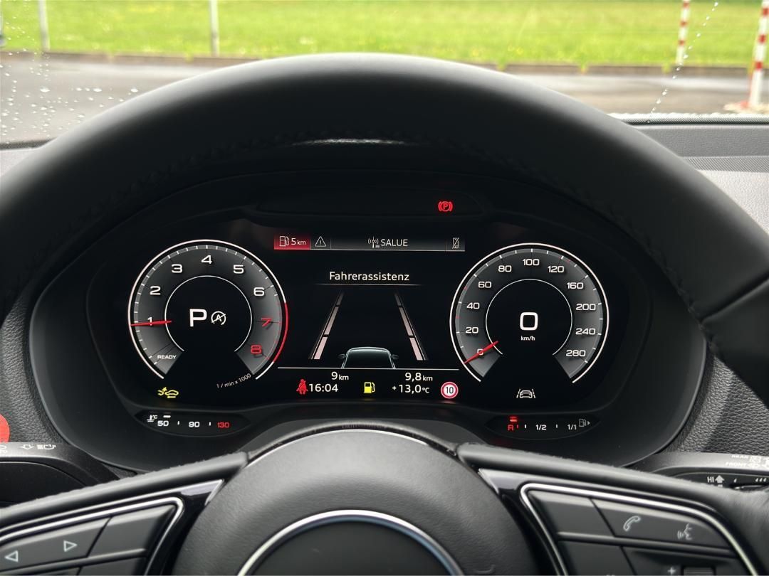 Fahrzeugabbildung Audi Q2 35 1.5 TFSI S-Line Kamera,LED,SHZ,Keyless,PDC