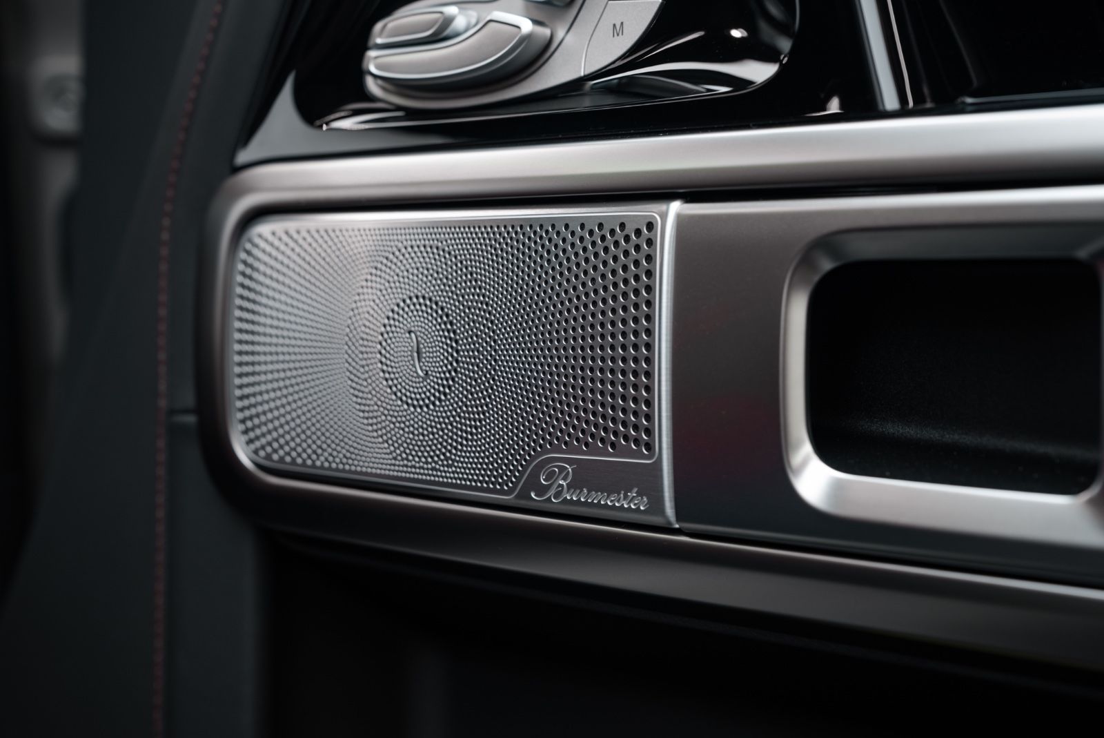Fahrzeugabbildung Mercedes-Benz G 63/MY 2027/ SUPERIOR/CARBON