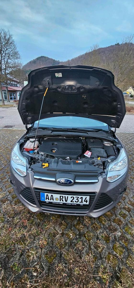 Ford Focus 2014 — photo 12