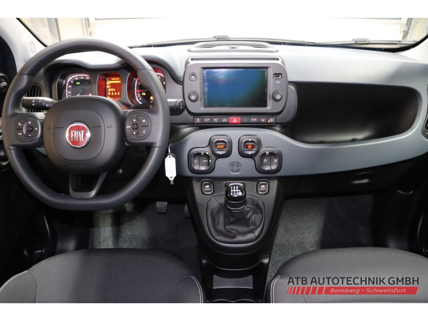Fahrzeugabbildung Fiat Panda Cross Mild Hybrid 1.0 GSE Apple CarPlay DA