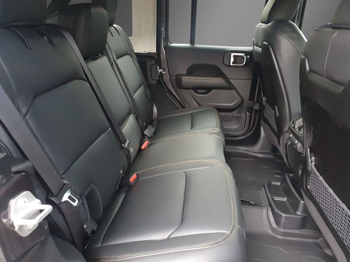 Fahrzeugabbildung Jeep Wrangler Unlimited Sahara 2.0 T-GDI EU6d MY25