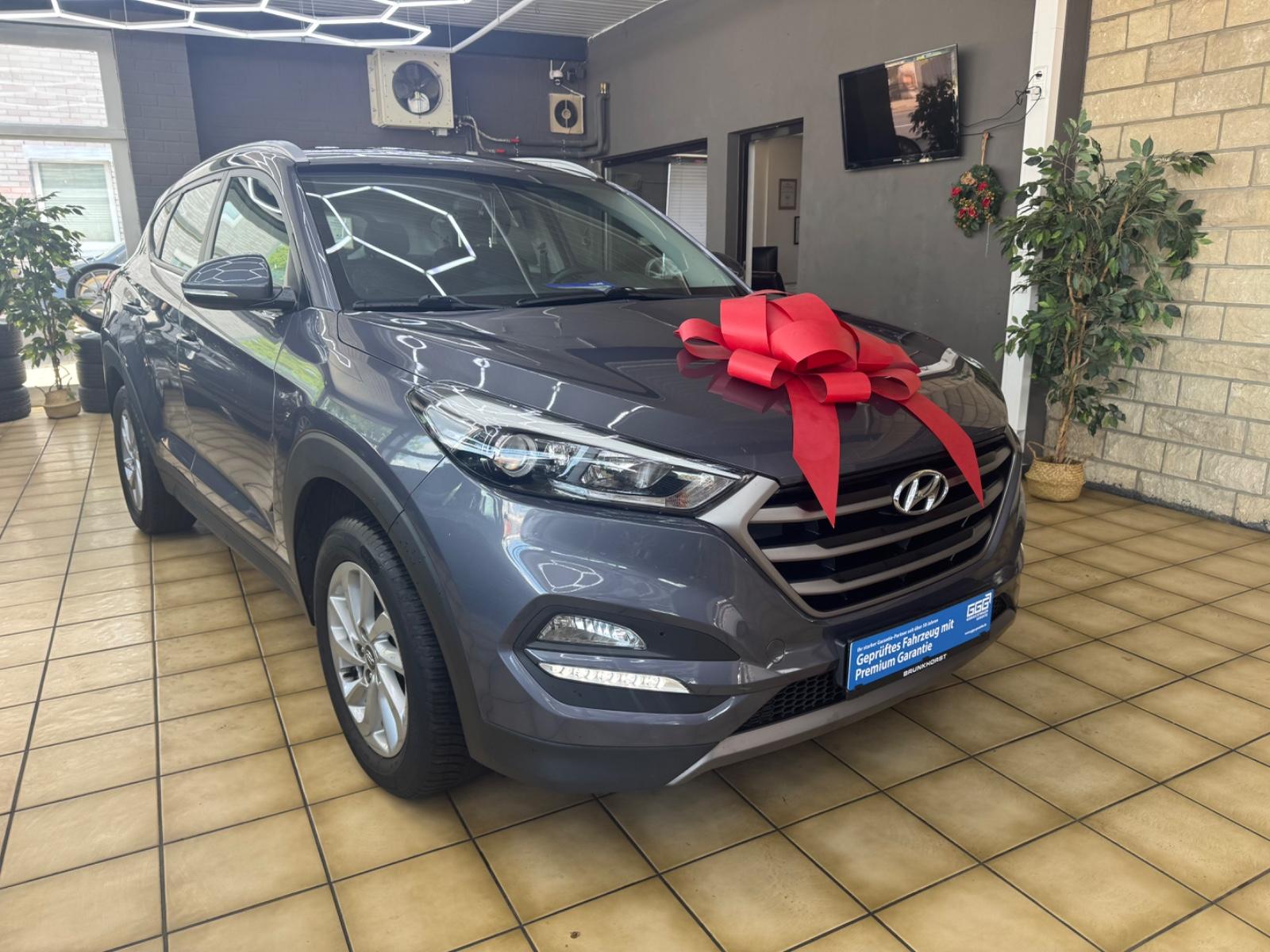 Hyundai Tucson blue Trend 2WD 1,6*PDC*SHZ*LHZ*1 HAND