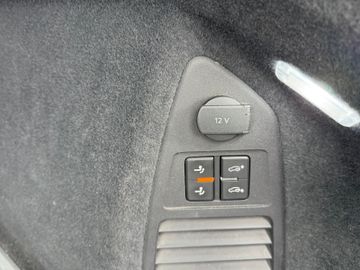 Volkswagen Touareg R-Line 4Motion+AHK+AWS+StHz+HUD+MEM+LED+