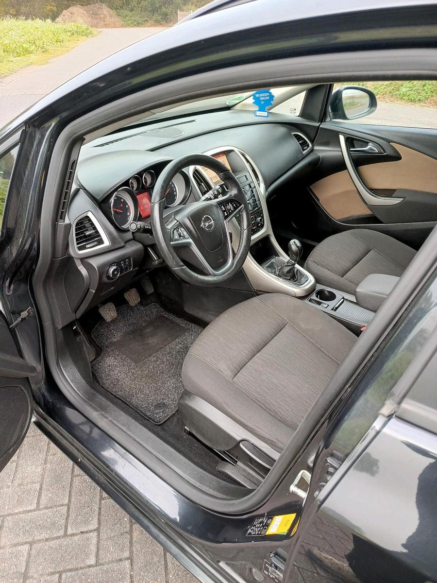 Opel Astra 2015 — photo 5