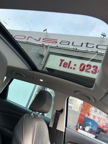 Fahrzeugabbildung Seat Leon ST FR+Leder+Navi+Panoramadach+CarPlay+BT