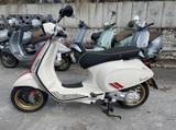 Vespa Sprint 50 Racing Sities limitiert Nur 50 KM - VESPA WEIß