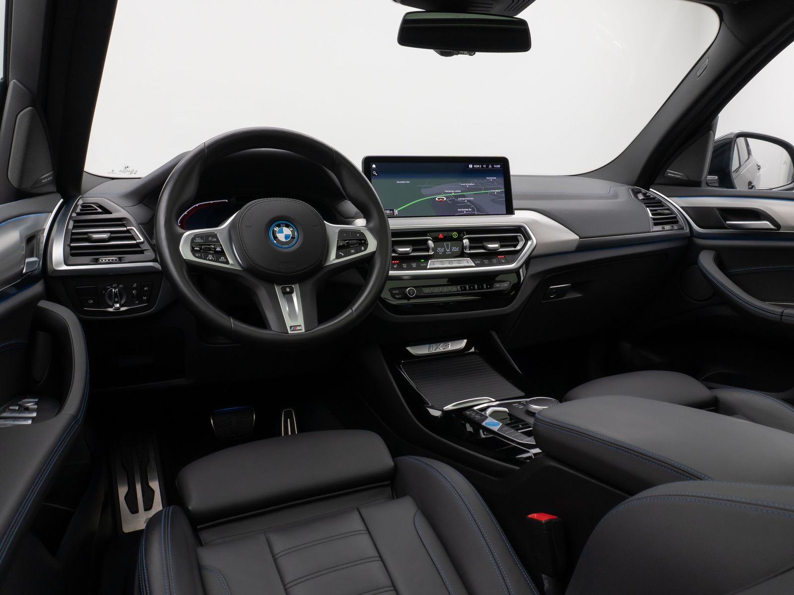 Fahrzeugabbildung BMW iX3 Impressive M Sport Pano 360°Laser HUD H/K