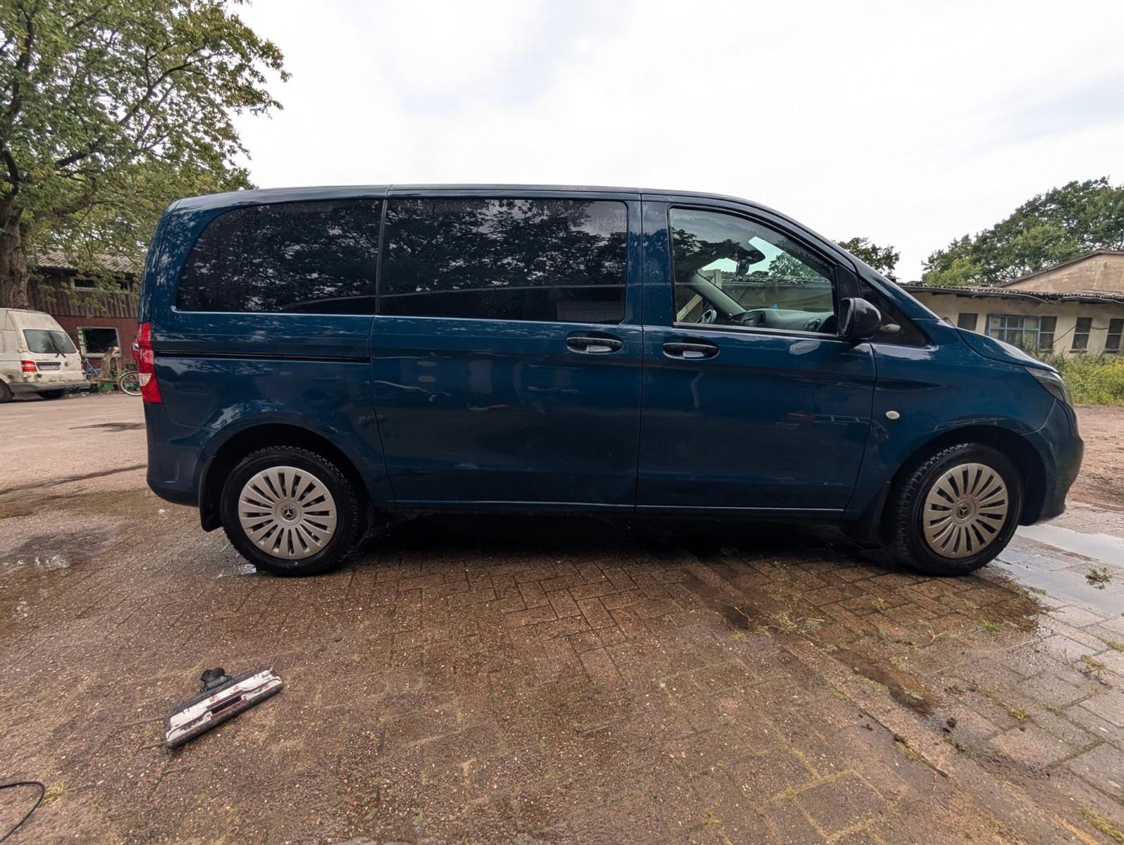 Mercedes-Benz Vito Tourer 114 CDI 4MATIC | 8 Sitze ei