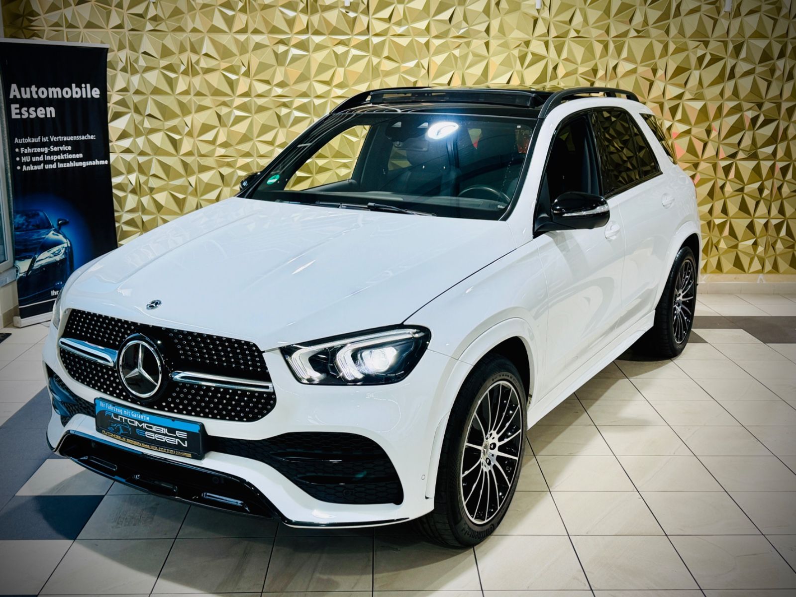 MERCEDES-BENZ GLE 300 d 4Matic|AMG-LINE|PANORAMA|BURMESTER|AHK