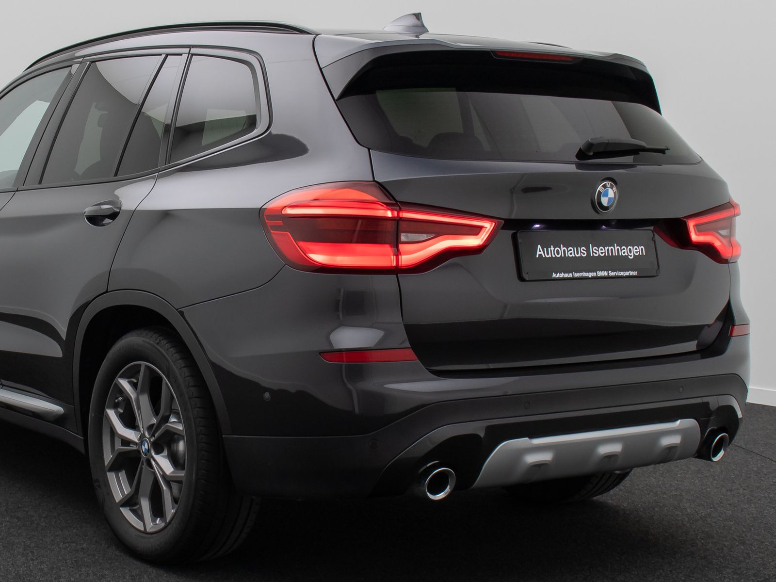 Fahrzeugabbildung BMW X3 xD20d xLine Kamera DAB Memory AHK Komfort 19"