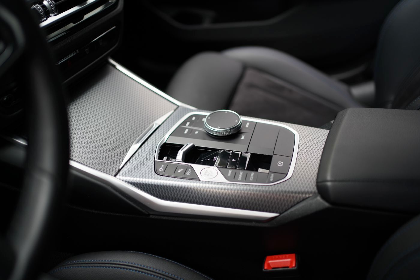 Fahrzeugabbildung BMW 320iA M Sport +Parking Assistant+Driving Assista