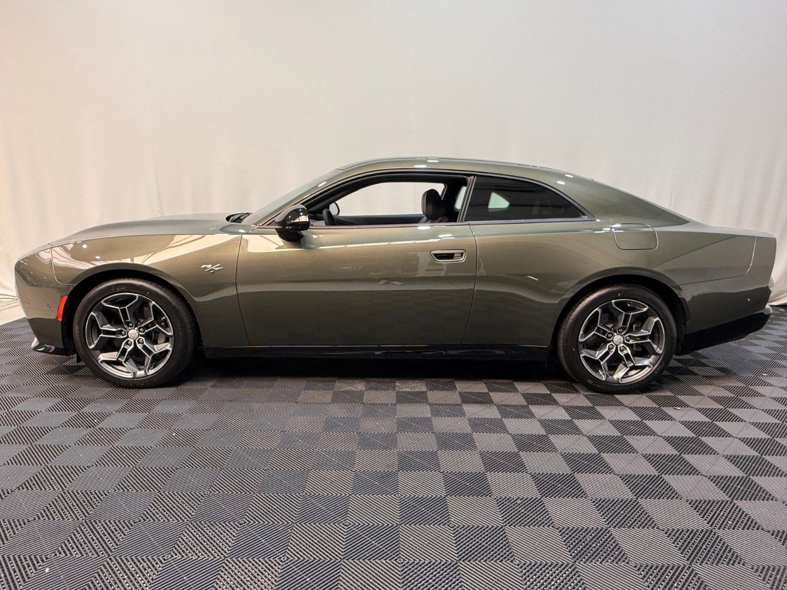Fahrzeugabbildung Dodge Charger R/T - 2 Door - SIXPACK - ALLRAD