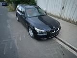 BMW 525 Benziner - BMW 525 aus 2005: Kombi