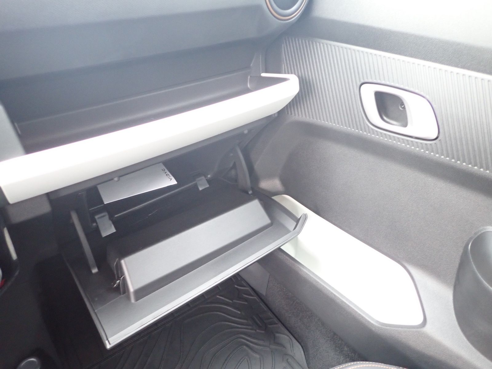 Fahrzeugabbildung Dacia Spring Extreme ELECTRIC 65