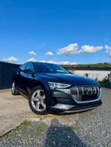 Audi e-tron 50 quattro -