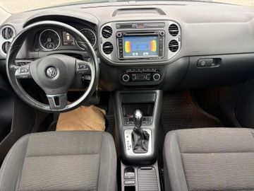 Volkswagen Tiguan - 10