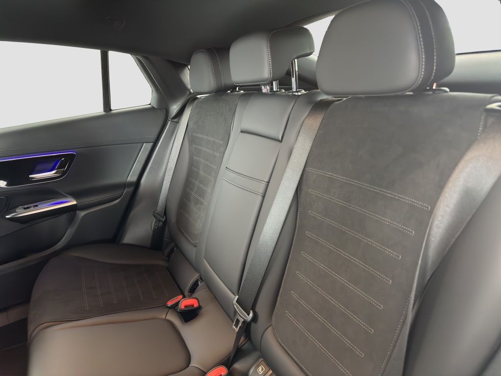 Fahrzeugabbildung Mercedes-Benz GLC 200 4MATIC Coupé AMG Line*NightPaket*Carplay