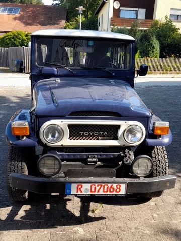 Toyota Land Cruiser BJ 40