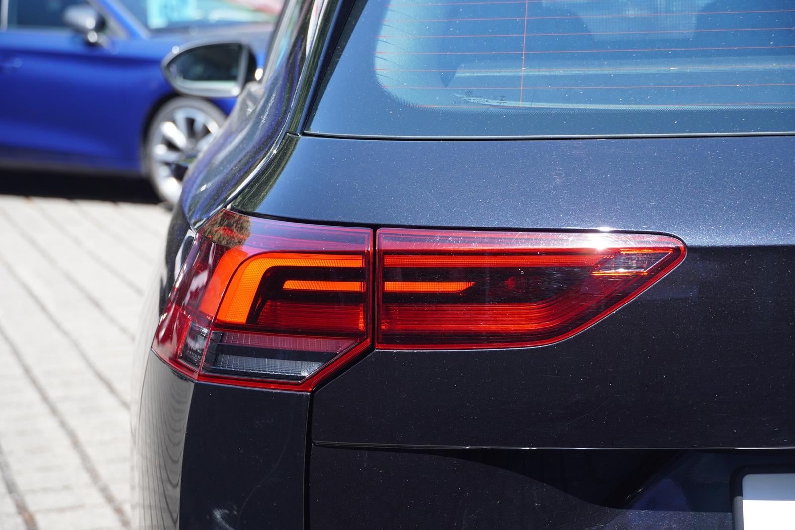 Volkswagen Golf VIII Variant 1.0 Life LED Klimaaut. DAB USB, миниатюра 11