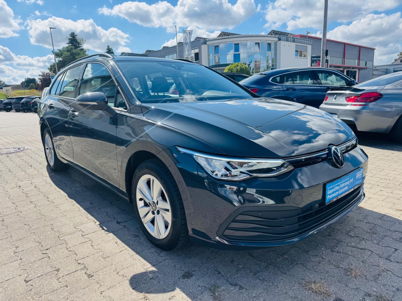 Volkswagen Golf VIII Variant AHK+DSG+LED+APPLE+VIRTUAL+ACC