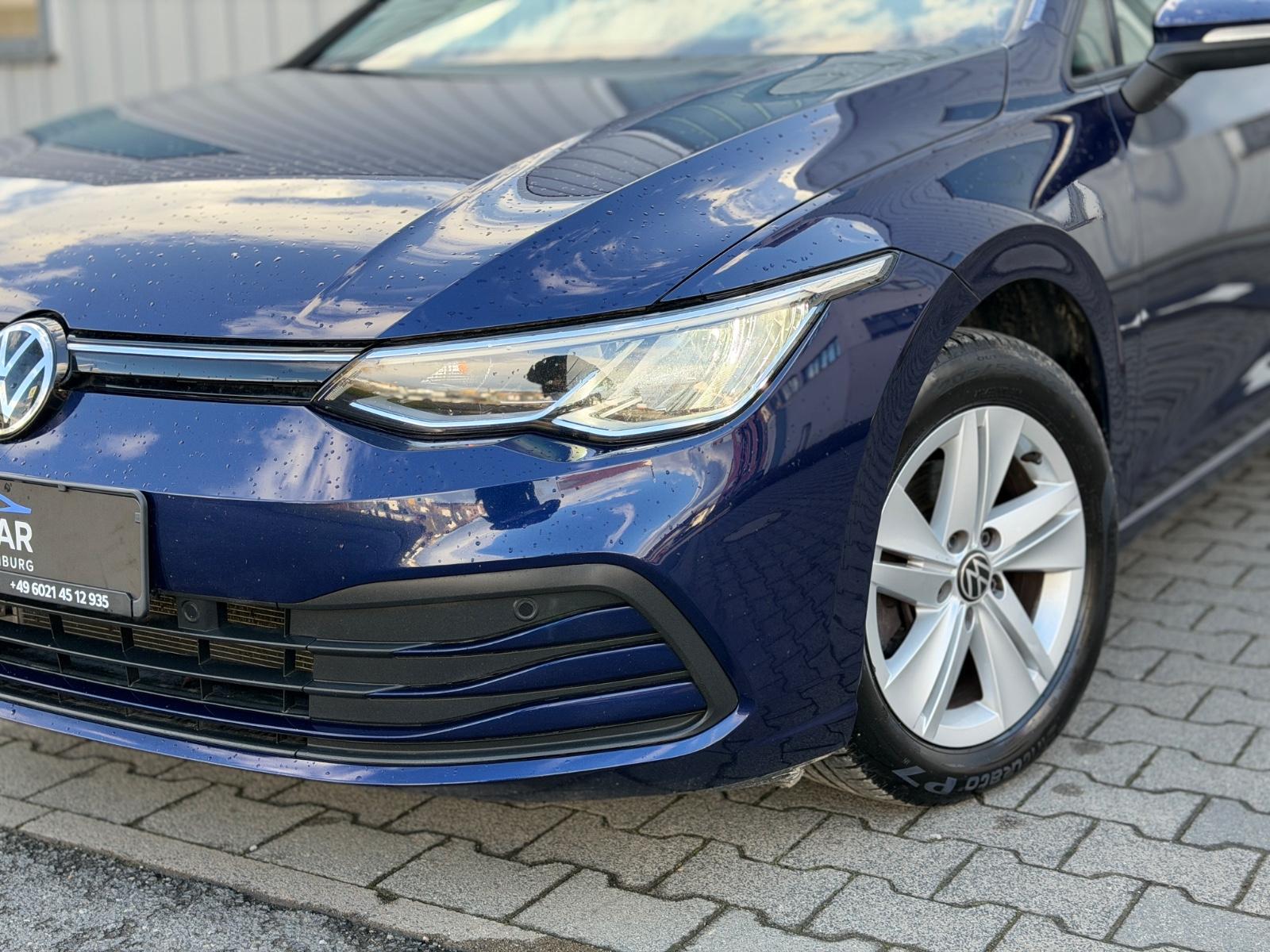 Volkswagen Golf VIII Lim. Life eTSI LED Ambilight ACC Spur