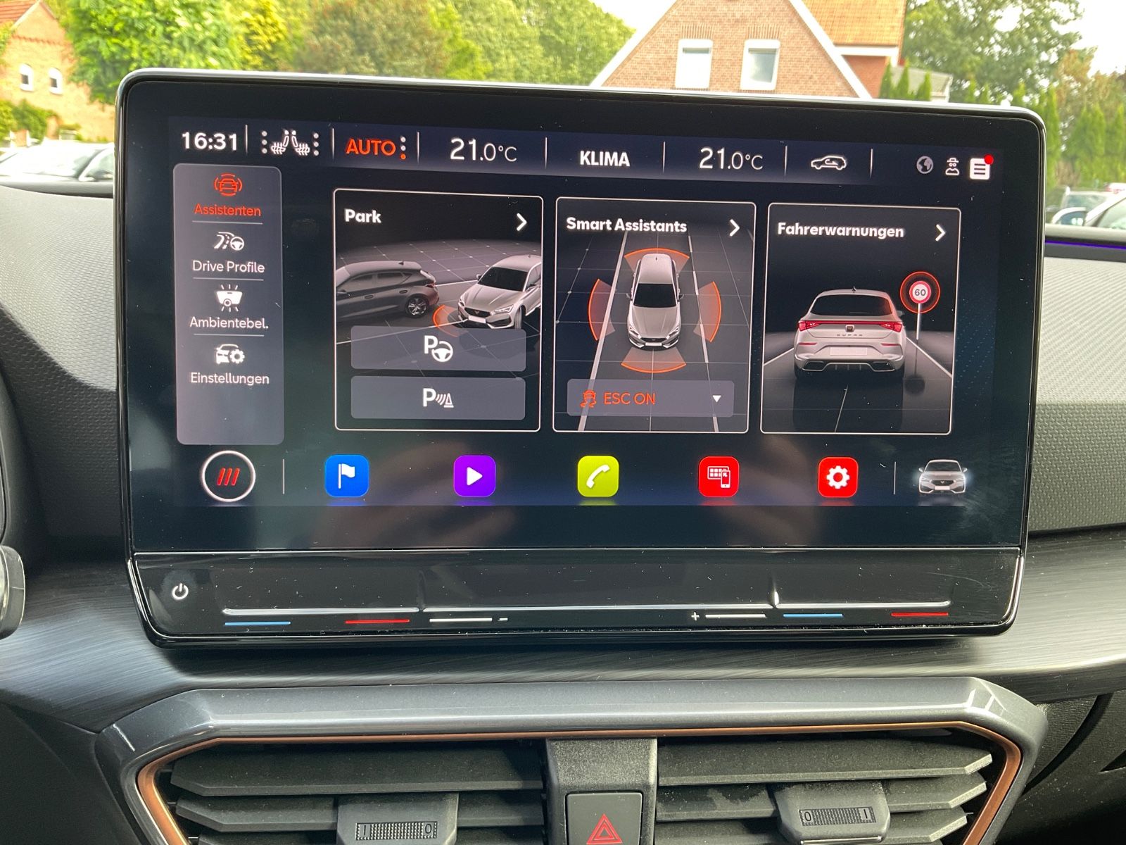 Fahrzeugabbildung CUPRA Leon 1.5 eTSI DSG,Kamera,Navi,VirtualDisplay