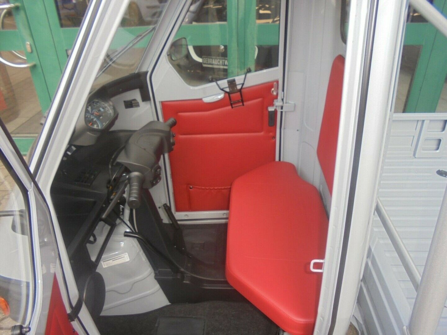Fahrzeugabbildung Piaggio Ape 50 Cross Country grau, auch als 25 km/h erhä