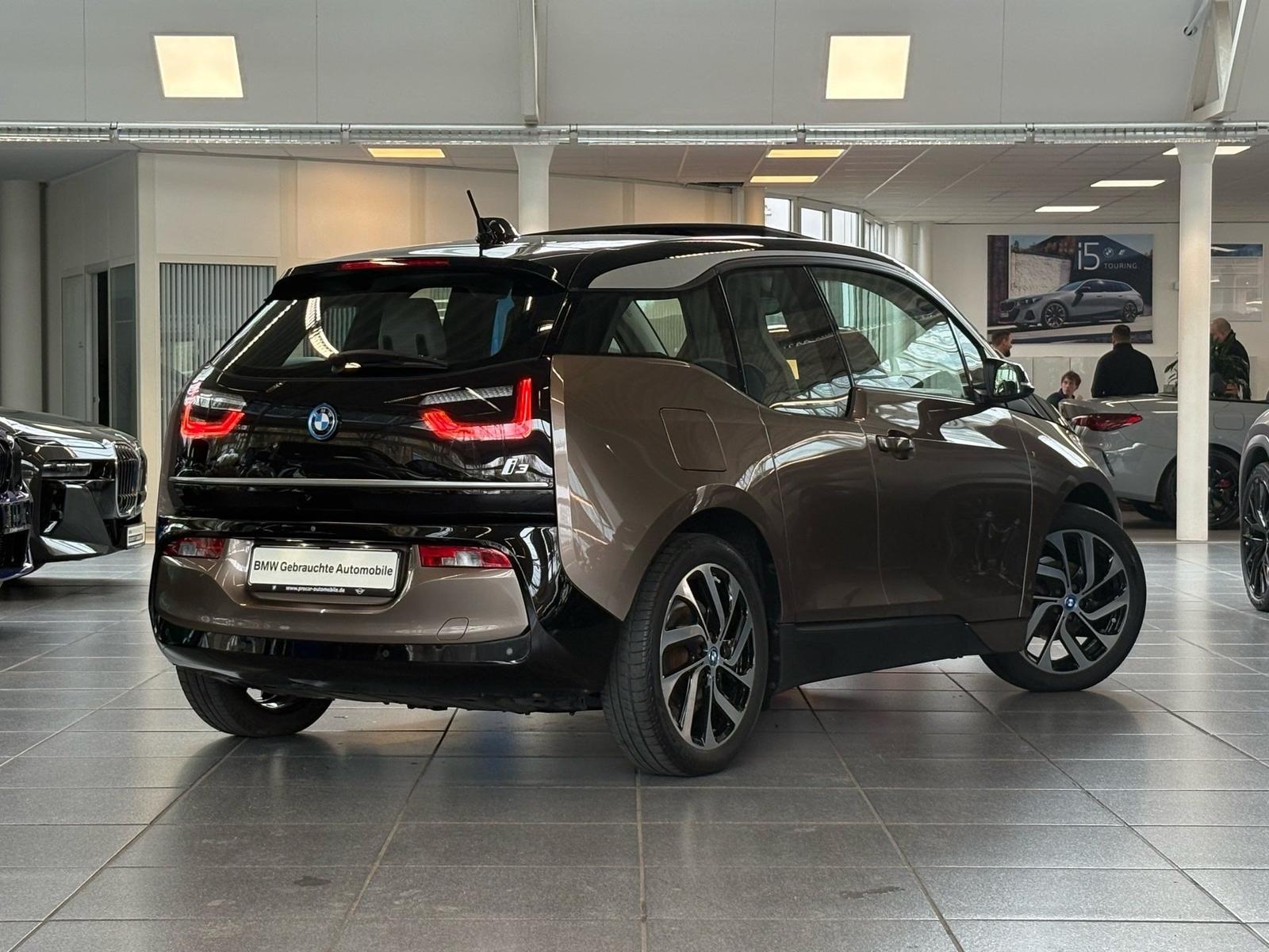 BMW i3 DA+ PA RFK H/K AdapLED PDC Navi Prof. 19" LMR