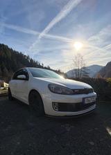 Volkswagen Golf 2.0 TSI GTI adidas  - Volkswagen Golf: GTI Adidas