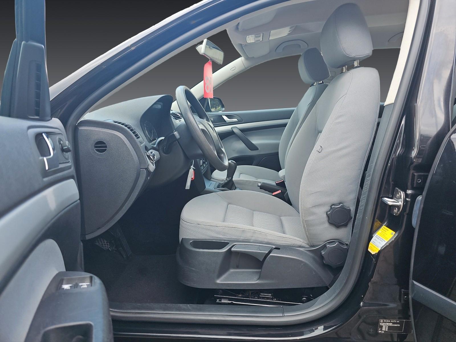 Skoda Octavia 2005 — photo 15