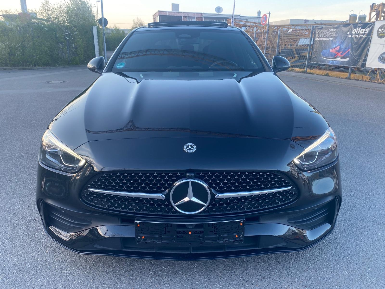 Mercedes-Benz C 180 AMG Line,Pan,Dist,LED,PDC,Night Paket