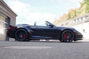 Porsche 991 Turbo*ACC,PDCC,LED,Chrono,Carbon,Sitzbelüft*