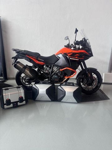 KTM 1090 Adventure