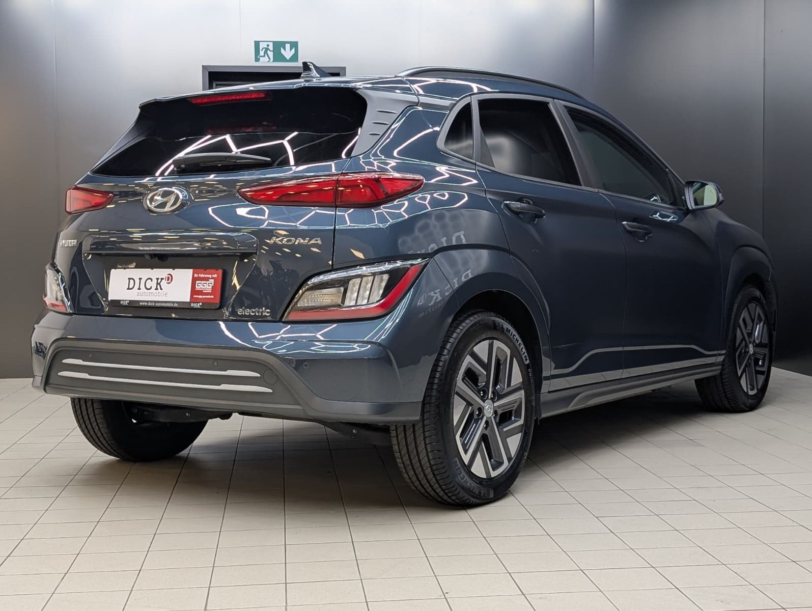 Fahrzeugabbildung Hyundai Kona Elektro Prime LEDER+LED+NAVI+HEAD+KRELL+ACC