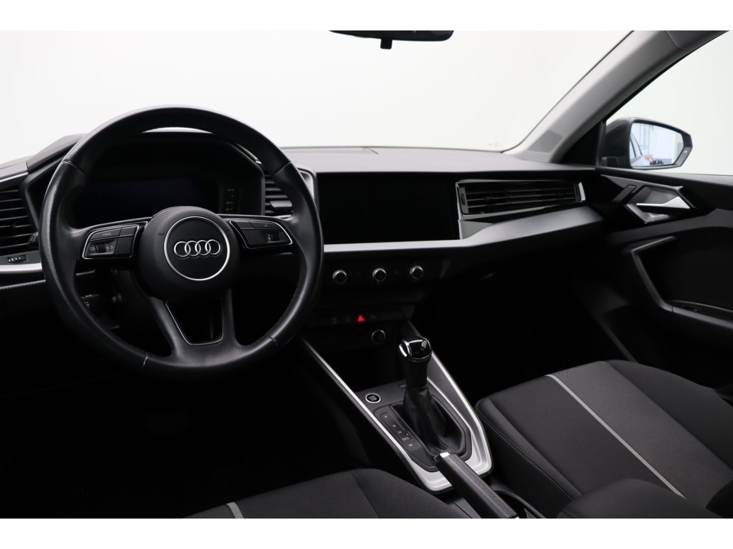 Fahrzeugabbildung Audi A1 Sportback 30 TFSI advanced Digitales Cockpit