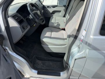 Volkswagen T5 Transporter - 3