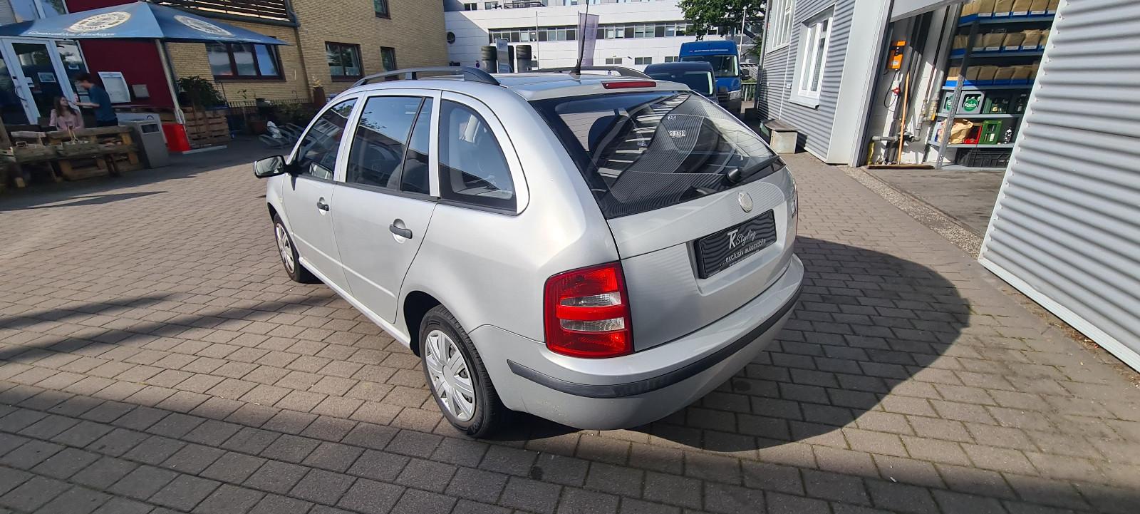 Skoda Fabia 2004 — photo 7