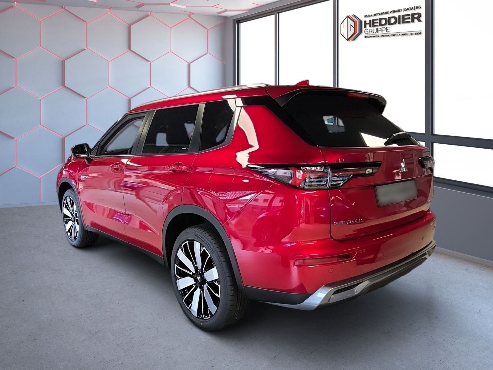 Fahrzeugabbildung Mitsubishi Outlander Plug-in Hybrid Intro Edition *AHK*NAVI