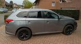 Mitsubishi Outlander 2.4 MIVEC PLUG-IN HYBRID 4WD Plus ... - Mitsubishi Outlander von privat
