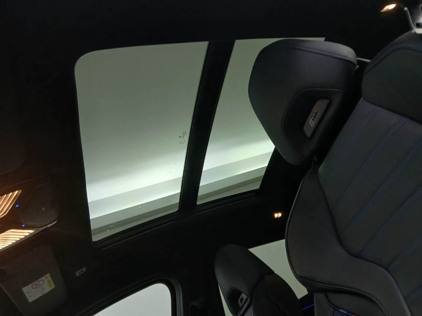 Fahrzeugabbildung BMW X4 M40i xD Laser Pano ACC h/k AHK 360° 21"Memory